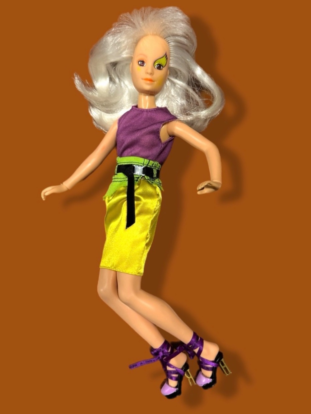 Vintage Roxy Misfits Hasbro Jem Holograms Fashion Doll 1986 Articulated Jointed